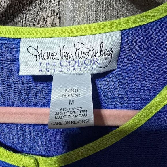 Diane von Furstenberg The Color Authority- Blue color block button front top - Picture 3 of 3